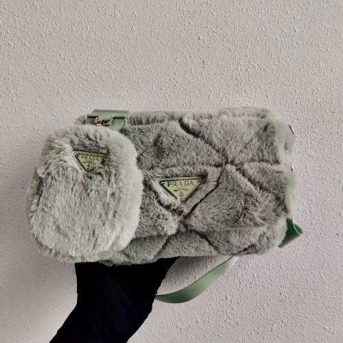Prada Sac à bandoulière en poils de vison 1BC292M vert clair