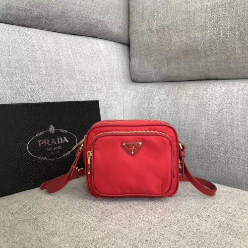 Prada Sac à bandoulière en nylon 82022 rouge