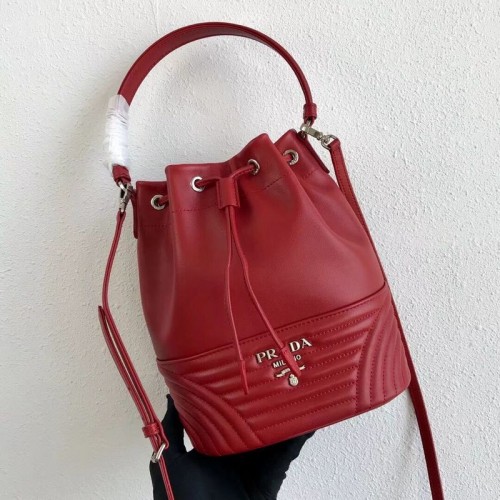 Prada Original Sac Seau En Cuir De Veau 1BH038 Rouge