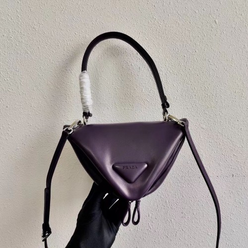 Prada Sac à main en cuir nappa rembourré 3BA315 violet