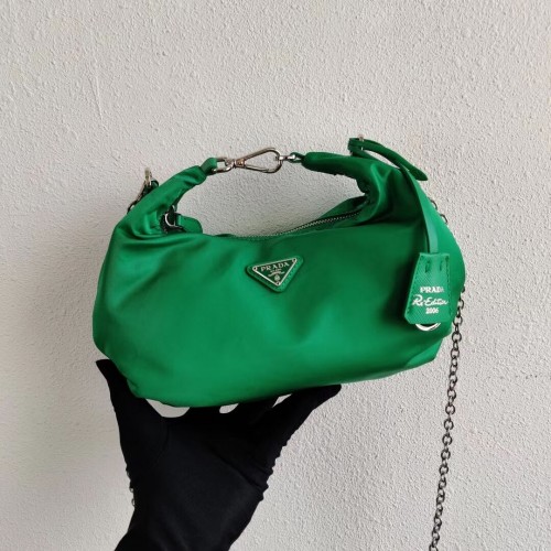 Prada Re-Edition 2005 sac à bandoulière en nylon 1BH172 vert