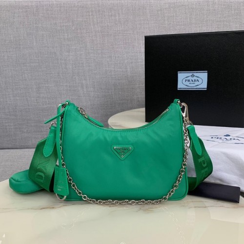 Prada Re-Edition 2005 sac à bandoulière en nylon 1BH204 vert