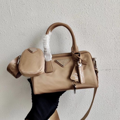 Prada Re-Edition 2005 sac à main 1PR846 abricot