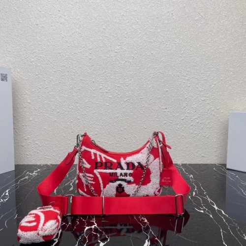 Prada Re-Edition 2006 sac à bandoulière en foret brodé 1BH204 rouge