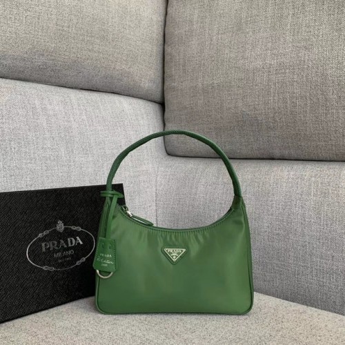 Prada Re-Edition sac fourre-tout en nylon 91204 vert
