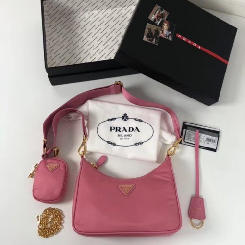 Prada Re-Edition sac à bandoulière en nylon 1BH204 rose