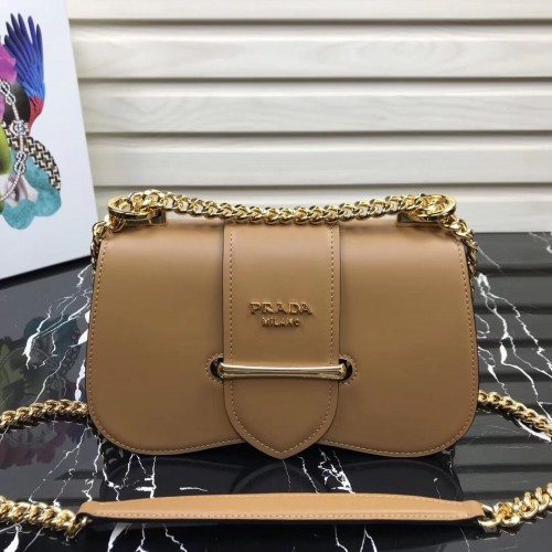 Prada Sidonie sac à bandoulière en cuir 1BD184 Marron