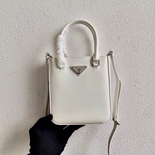Prada Petit cabas en cuir brossé 1AD331 blanc