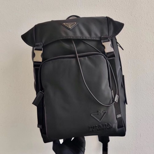 Prada Sac à dos en tissu technique 2VZ135X noir