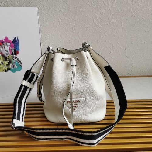 Prada sac à bandoulière en cuir 1BE060 blanc