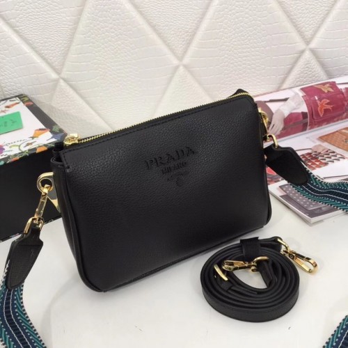 Prada sac à bandoulière en cuir 66136 noir