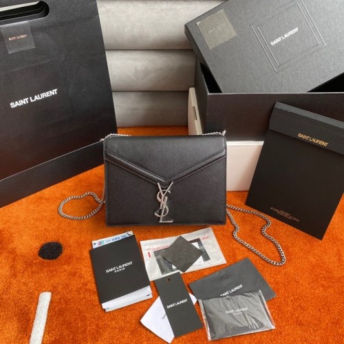 SAINT LAURENT SAC CHAÎNE CASSANDRA MOYEN EN CUIR EMBOSSÉ GRAIN DE POUDRE 532750 noir