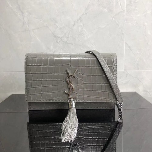 SAINT LAURENT Sac bandoulière Kate en cuir embossé crocodile 452159 gris