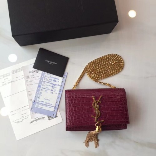 SAINT LAURENT Monogram Kate petit sac porté épaule en cuir embossé crocodile 354120 fuchsia