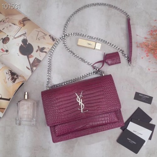 SAINT LAURENT Sac porté épaule en cuir effet croco Sunset 442906 rose