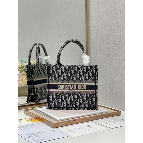 PETIT CABAS LIVRE DIOR Broderie C1331-6