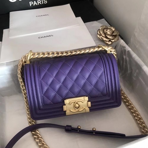 Sac à main petit garçon chanel A67085 violet