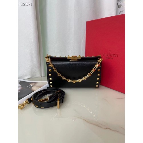 VALENTINO GARAVANI Sac à bandoulière en veau Rockstud Alcove Grain V0189 noir