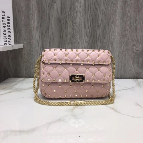 VALENTINO Rockstud petit sac à bandoulière en cuir matelassé 77562 rose