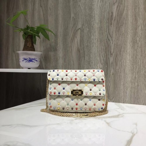 VALENTINO Rockstud petit sac à bandoulière en cuir matelassé 77562 blanc