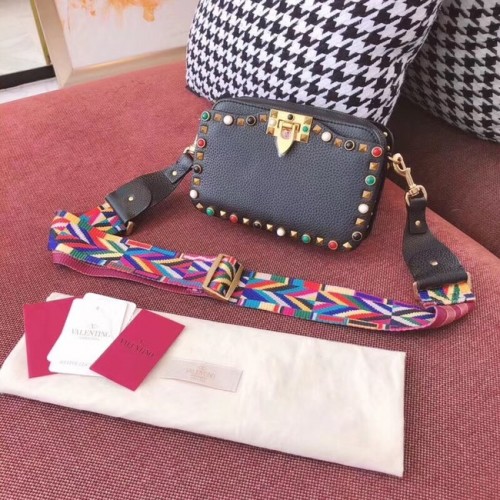 Valentino Garavani Rockstud sac à bandoulière en cuir 7279 noir