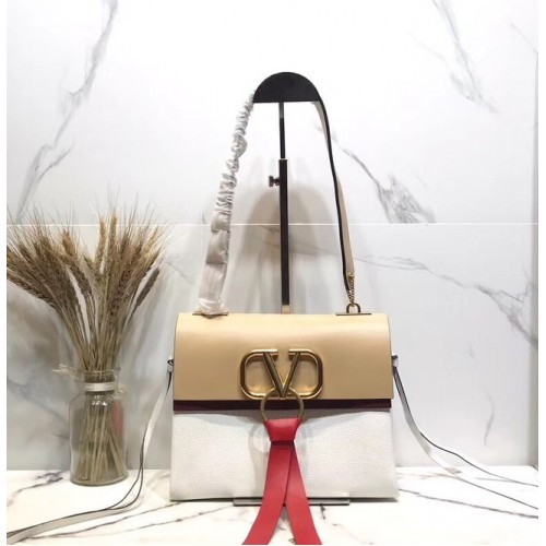 Valentino Garavani VRING Petit sac à bandoulière en cuir 00843 Abricot&blanc