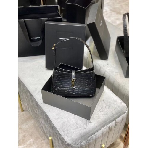 YSL SAC HOBO LE 5 A 7 EN CUIR BRILLANT EMBOSSÉ CROCODILE Y687228 noir