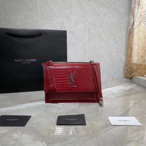 Yves Saint Laurent Sac à bandoulière en cuir de veau Y542206A métal rouge et argenté