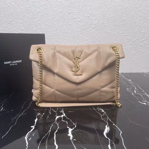 Yves Saint Laurent PETIT SAC LOULOU PUFFER EN CUIR D'AGNEAU MATELASSÉ 577476 ANEMONE abricot