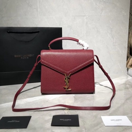Yves Saint Laurent SAC MOYEN À POIGNÉE SUPÉRIEURE CASSANDRA EN CUIR EMBOSSÉ GRAIN DE POUDRE Y578000 Rouge
