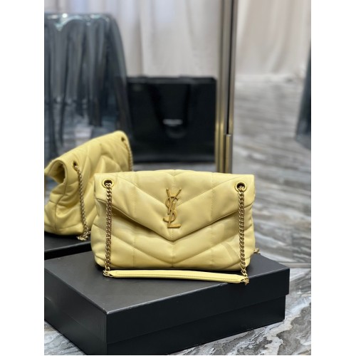 Yves Saint Laurent PETIT SAC À CHAÎNE PUFFER EN CUIR D'AGNEAU MATELASSÉ 5774761 jaune