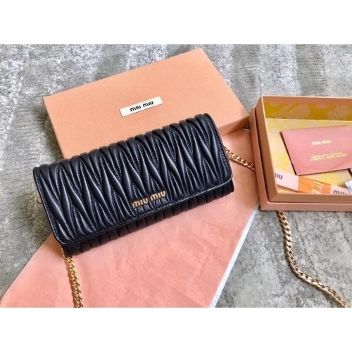 miu miu Pochette en cuir Matelasse Nappa 5DH002 noir