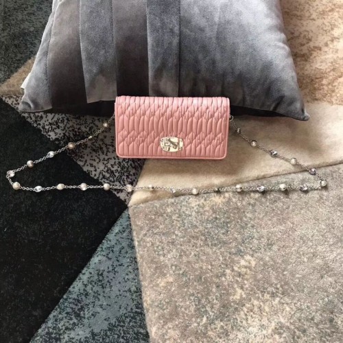 miu miu Matelasse Sac à bandoulière en cuir nappa 5DH044A rose