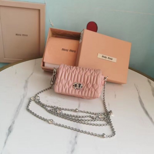 miu miu Matelasse Mini sac à bandoulière en cuir nappa 5TT124 rose